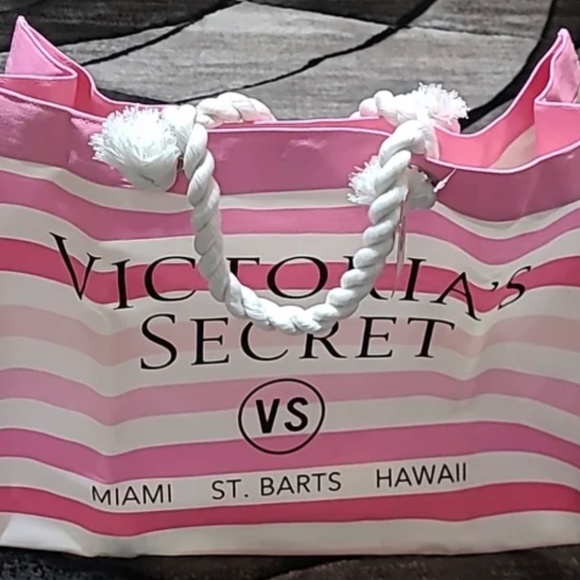 NWT Pink Victoria’s Secret Stripe Swim Tote & Flip Flops Size Medium - Picture 3 of 7